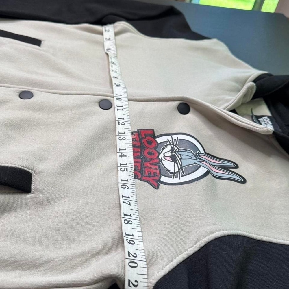 Looney Tunes‎ Bugs Bunny Varsity Jacket Kids XL 18-20 Black White Retro - Picture 7 of 8